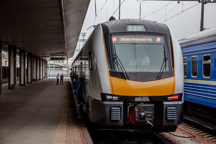 Stadler изготовит полтысячи электропоездов для швейцарской железной дороги