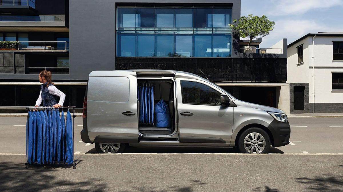 Ринок LCV в Україні: у жовтні продажі зросли на 7,6%