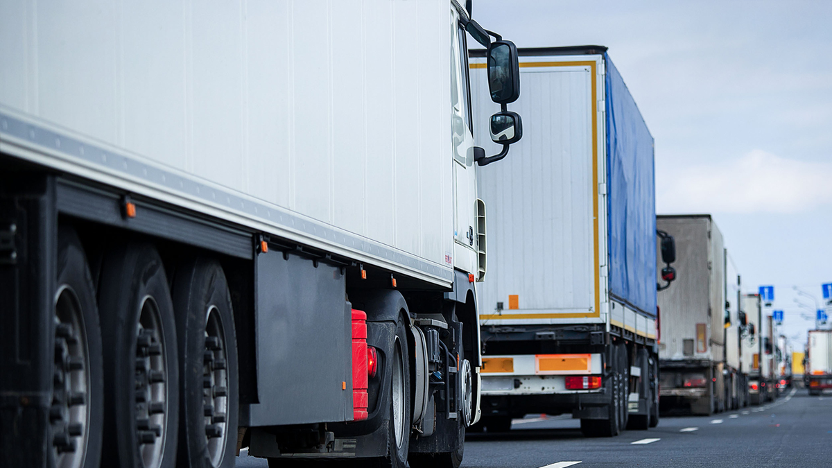 Мінрозвитку оновлює правила користування системою єЧерга для вантажівок