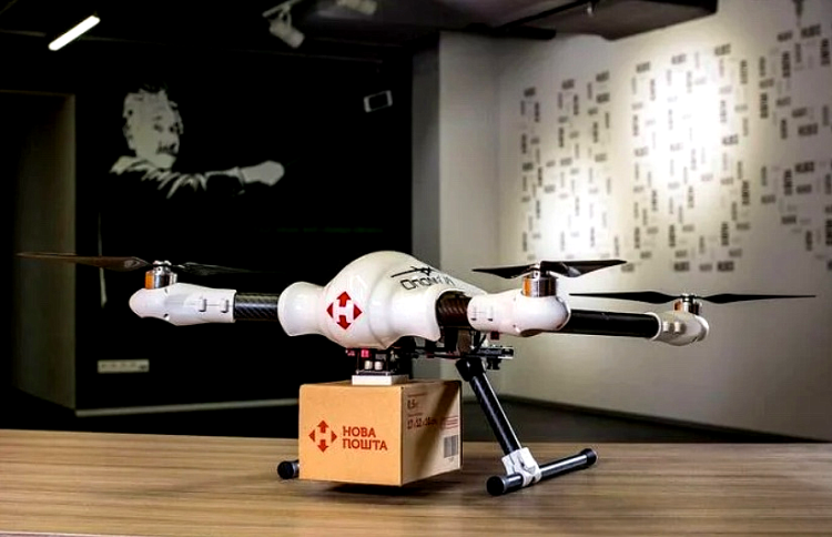 «Нова пошта» хоче до 2023 року запустити доставку дронами «день у день»